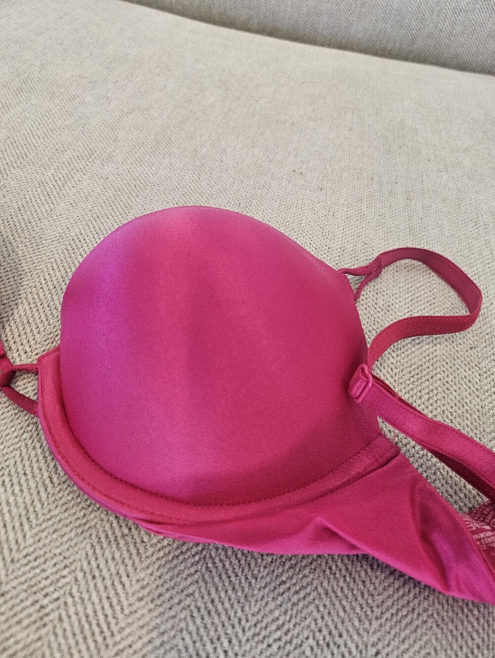 Victoria's Secret Bra Miraculous Plunge 32B - Picture 7 of 12